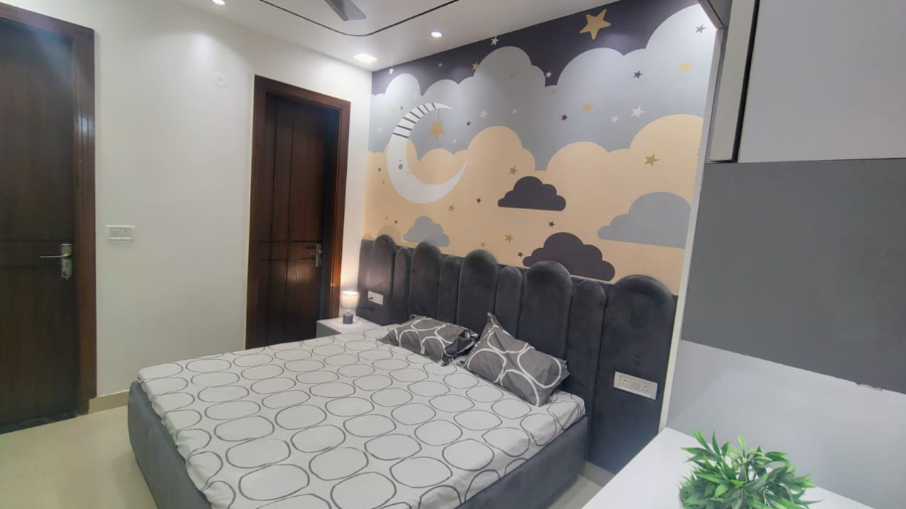 Spacious 3 BHK Independent Floor in Laxmi Vihar | Dwarka Mor Delhi