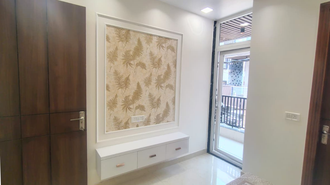 Spacious 3 BHK Independent Floor in Laxmi Vihar | Dwarka Mor Delhi