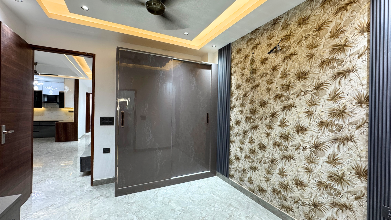 Luxury 4BHK Independent Floor for Sale in Rama Park, Near Dwarka Mor, Delhi