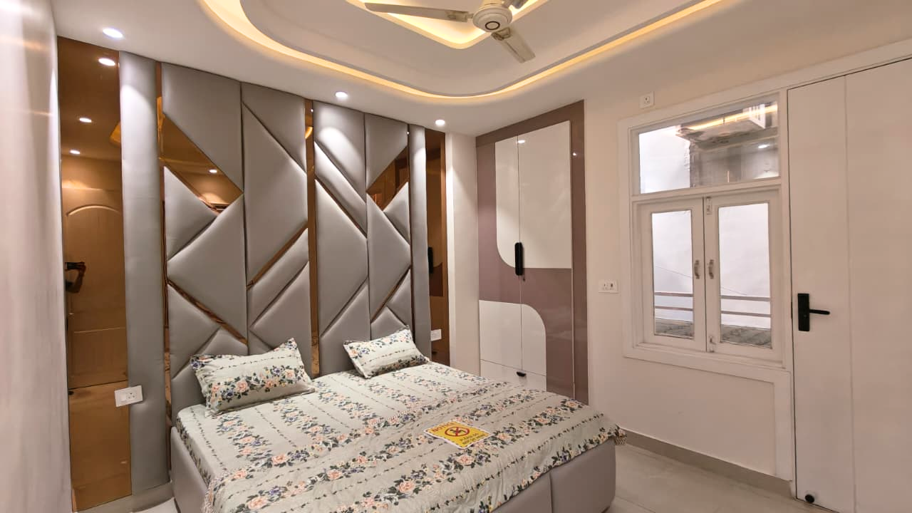2BHK Newly Constructed Floor for Sale in Rama Park, Mohan Garden | Lift & Car Parking