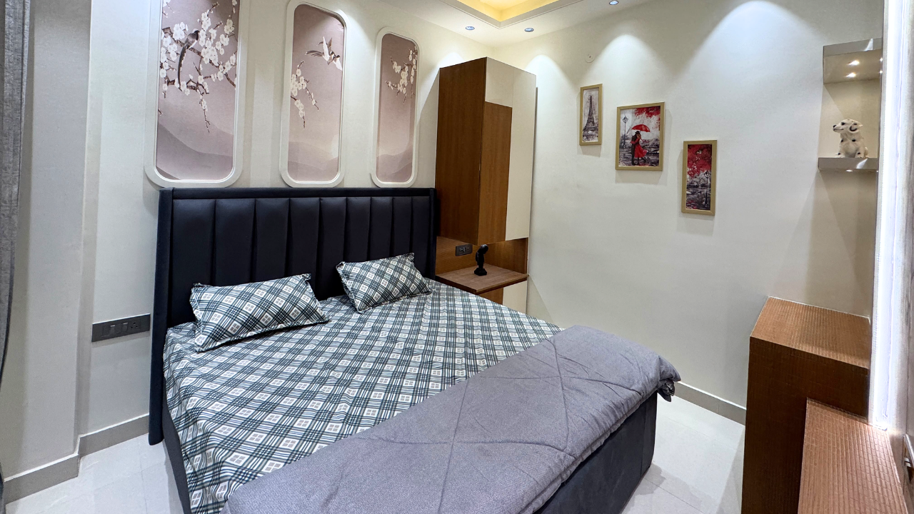 Modern 3BHK Flat in Niranjan Park | Walking Distance to Nangli Metro