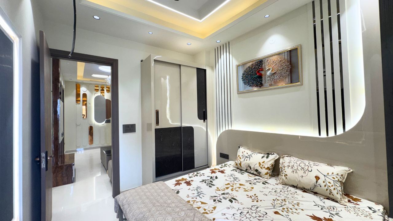 Modern 3BHK Flat in Niranjan Park | Walking Distance to Nangli Metro