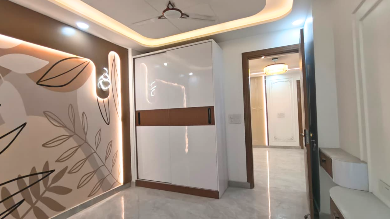 Ready to Move 3 BHK Flat in Nawada, Delhi | Premium Builder Floor