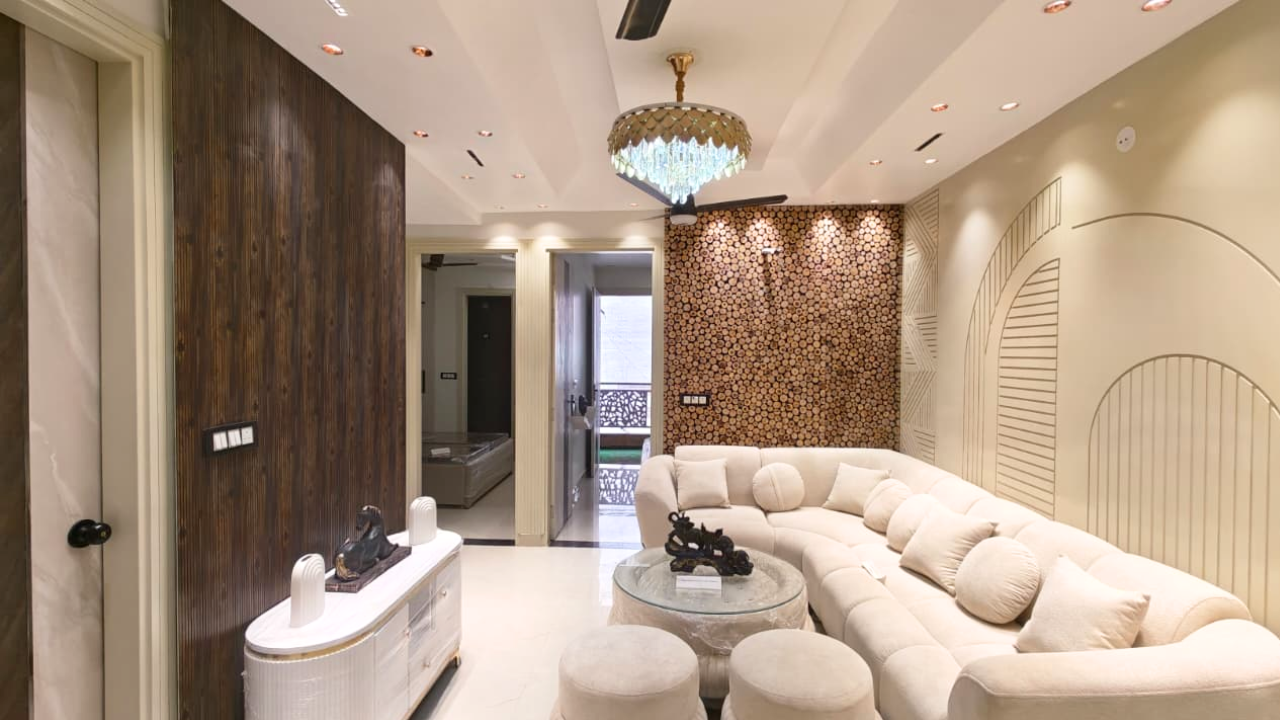 Luxury Front Side 3 BHK Flat with Common Roof Terrace in Nawada, Delhi