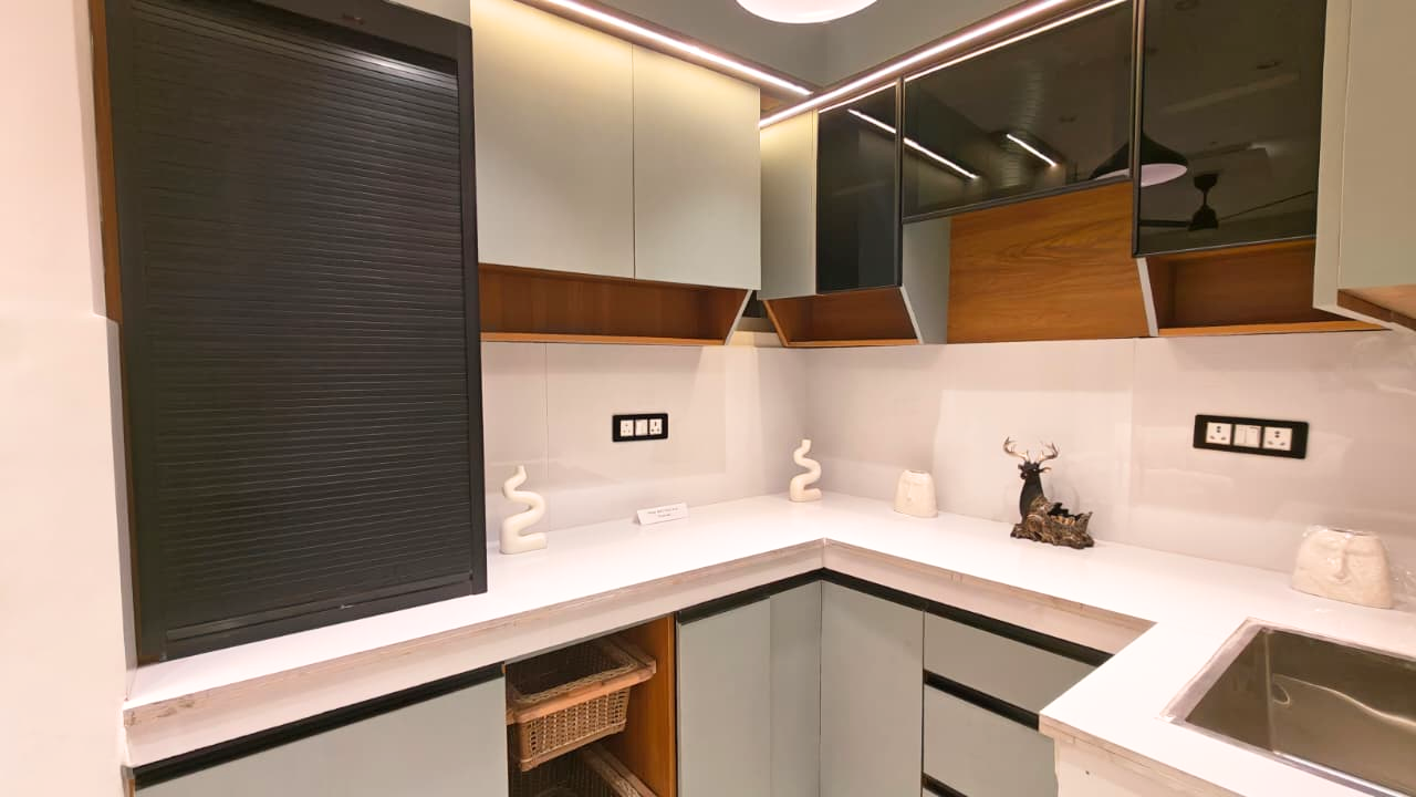 Luxury Front Side 3 BHK Flat with Common Roof Terrace in Nawada, Delhi