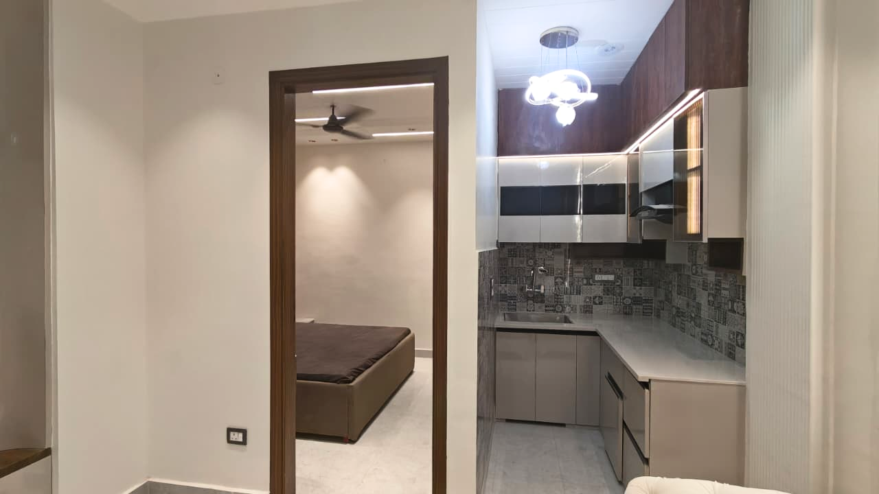 Affordable 1 BHK Flat in Parshuram Chowk Mohan Garden Delhi | Lift & Car Parking Available