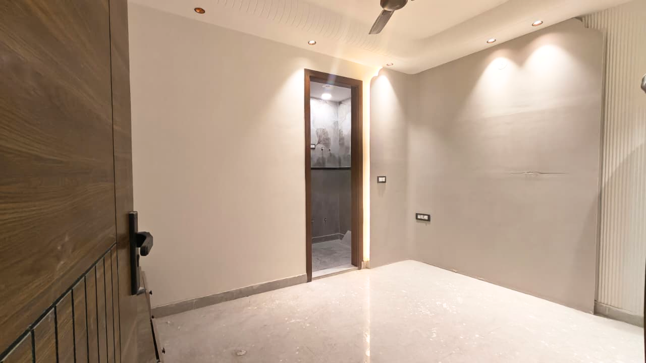 Premium 3 BHK Flat for Sale Near Nawada Metro Station | Mohan Garden Delhi