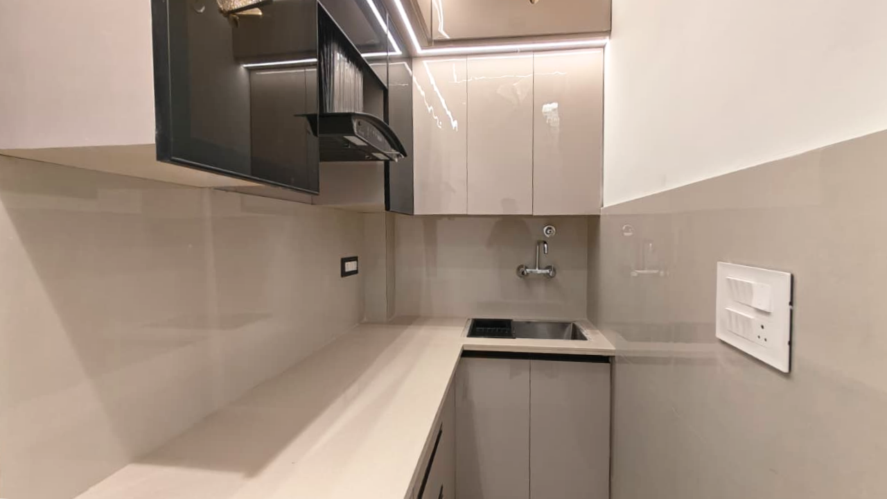 Semi-Furnished 2 BHK Flat in Mohan Garden Near Dwarka Mor Metro