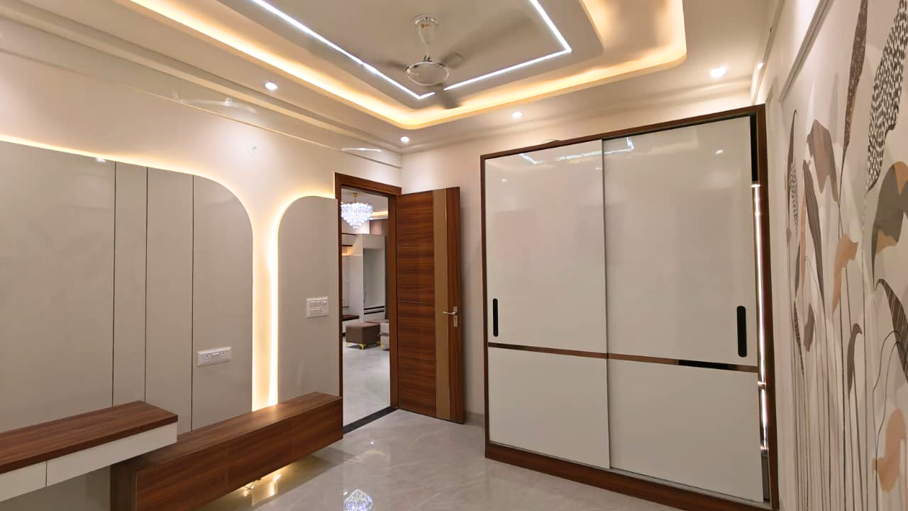 Premium 4BHK Flat for Sale in Bajaj Enclave | Old Palam Road, Dwarka Mor