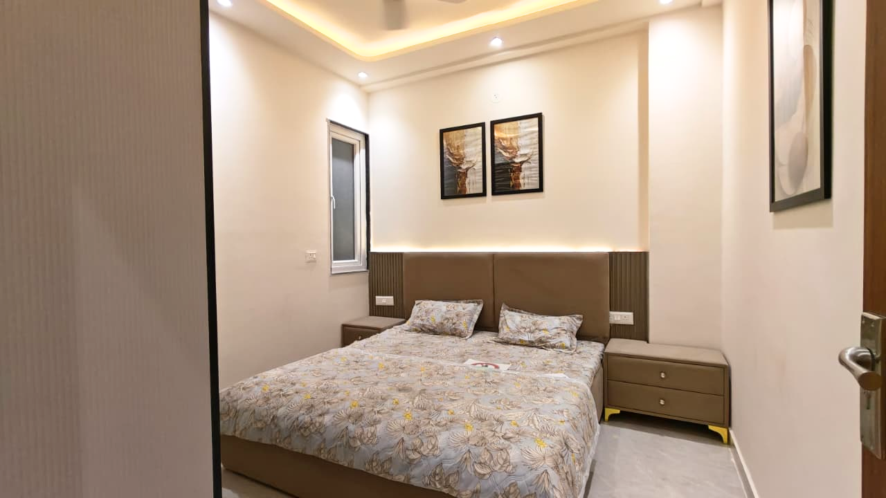 Premium 4BHK Flat for Sale in Bajaj Enclave | Old Palam Road, Dwarka Mor