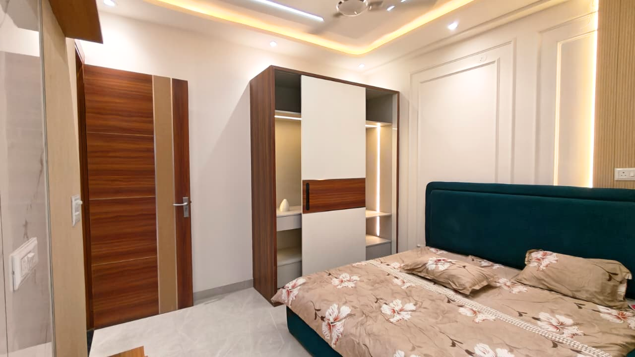 Premium 4BHK Flat for Sale in Bajaj Enclave | Old Palam Road, Dwarka Mor
