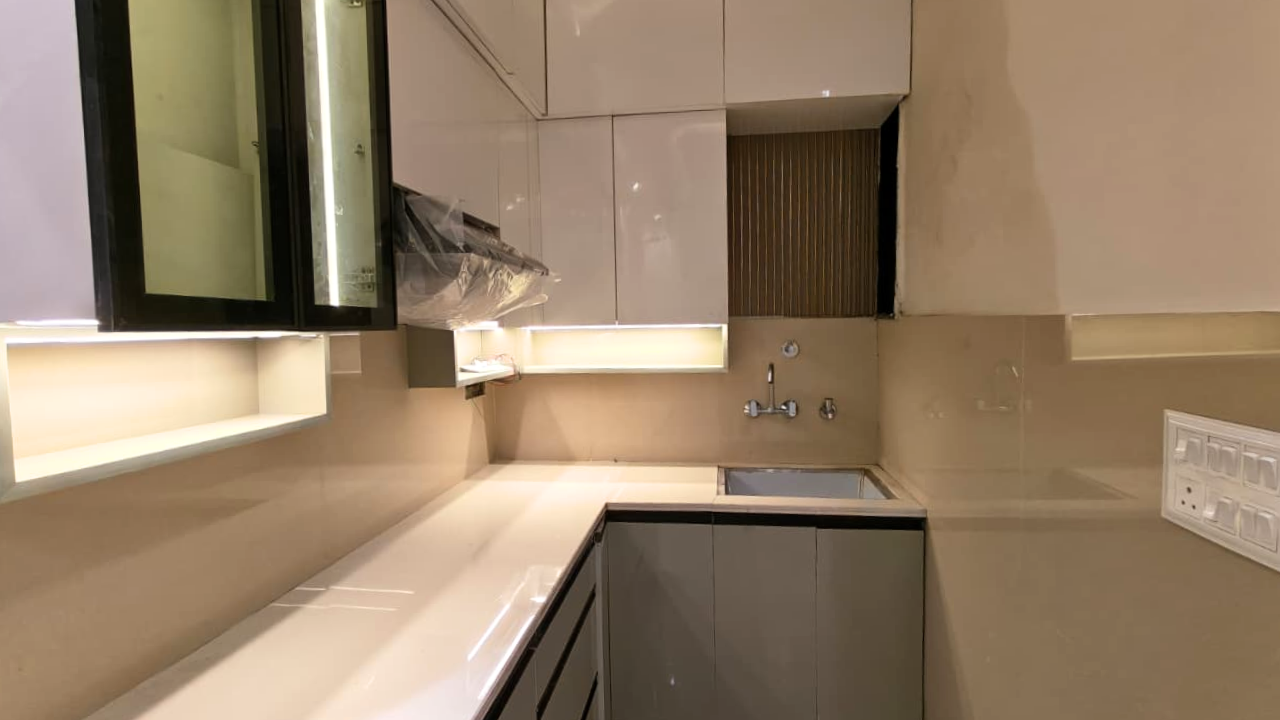 Semi Furnished 2 BHK Flat for Sale in Bajaj Enclave | Near Dwarka Mor Metro