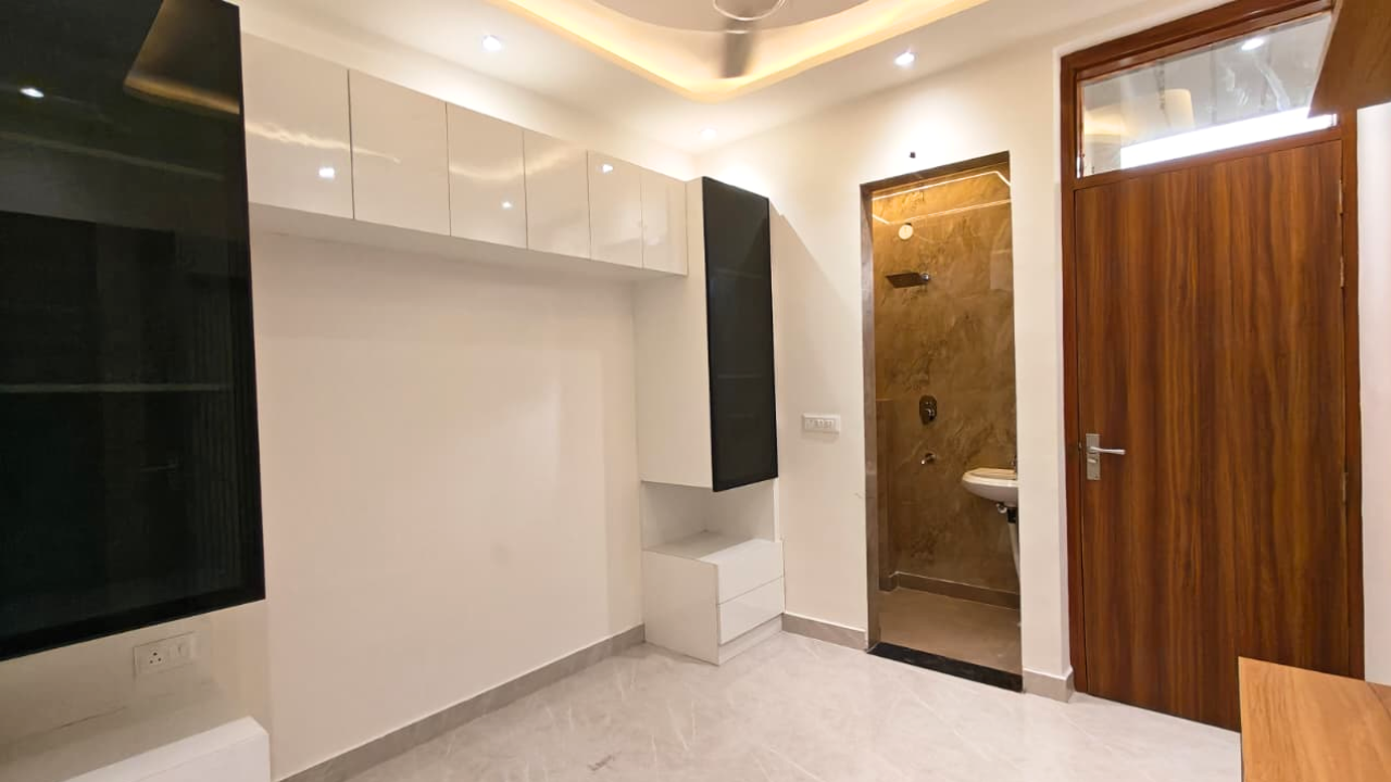 Semi Furnished 2 BHK Flat for Sale in Bajaj Enclave | Near Dwarka Mor Metro