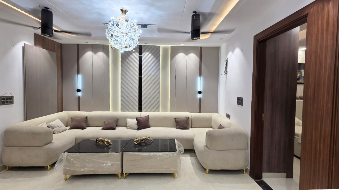 Newly Constructed 3 BHK Flat in Dwarka Mor | Semi-Furnished