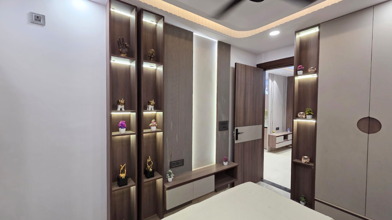 Newly Constructed 3 BHK Flat in Dwarka Mor | Semi-Furnished