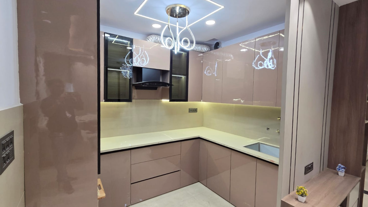 Newly Constructed 3 BHK Flat in Dwarka Mor | Semi-Furnished