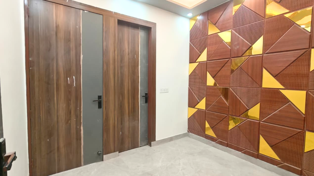 Spacious 2BHK Flat for Sale in Jain Road, Mohan Garden Near Dwarka Mor Metro Station