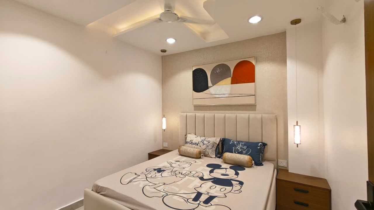 Luxury Front-Side 4 BHK Flat in Mohan Garden Near Nawada Metro