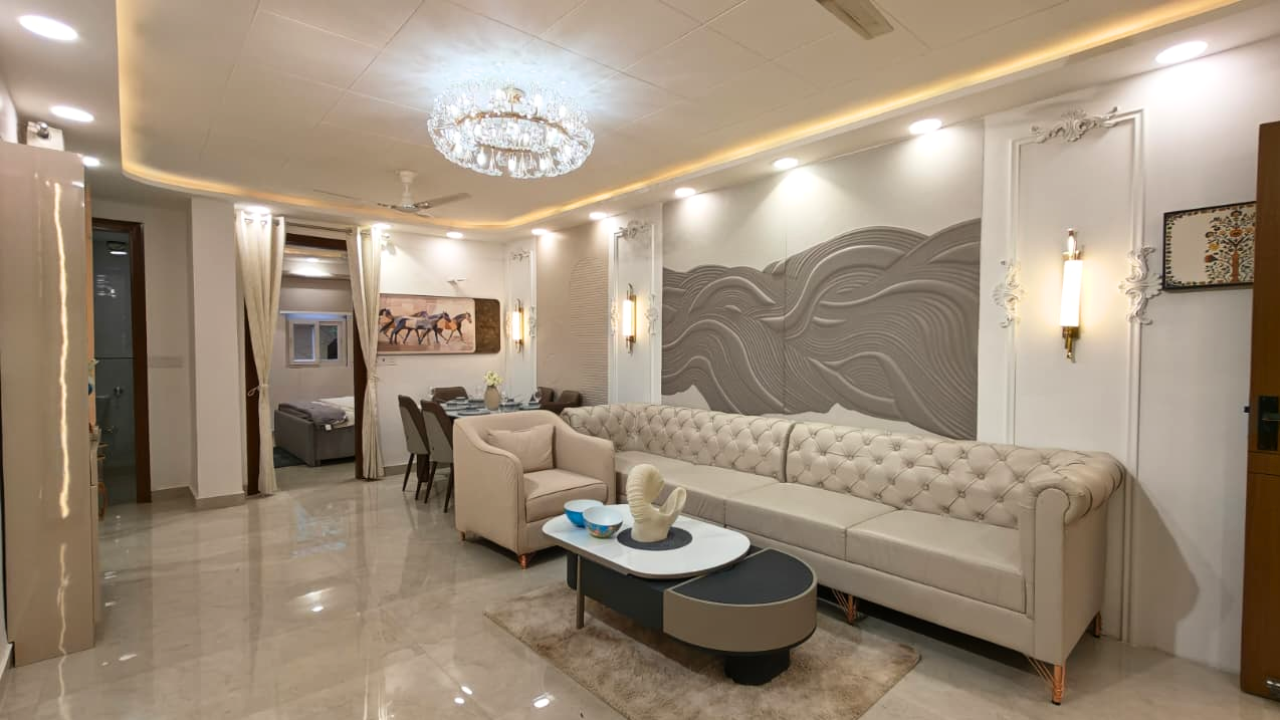 Luxury Front-Side 4 BHK Flat in Mohan Garden Near Nawada Metro