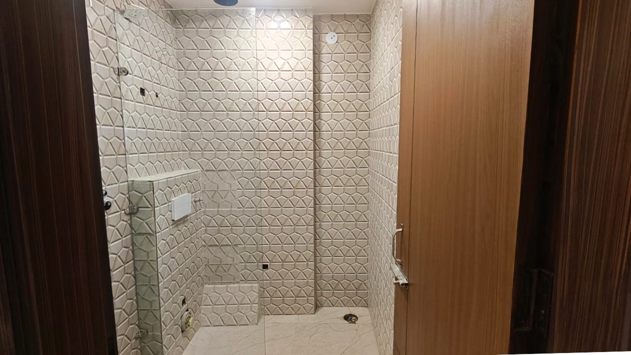 Newly Constructed 2 BHK Flat in Mohan Garden | Delhi Property for Sale
