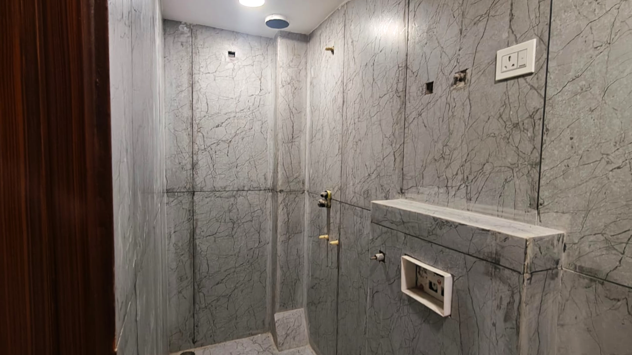 Newly Constructed 2 BHK Flat in Mohan Garden | Delhi Property for Sale