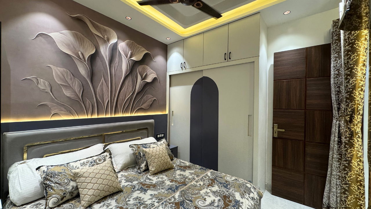 Semi-furnished 2 BHK Flat for Sale in Rama Park, Delhi