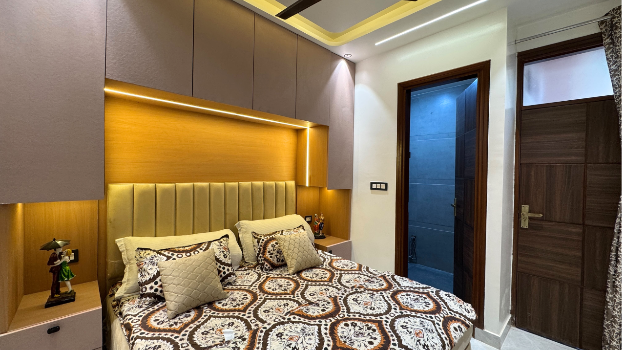 Semi-furnished 2 BHK Flat for Sale in Rama Park, Delhi
