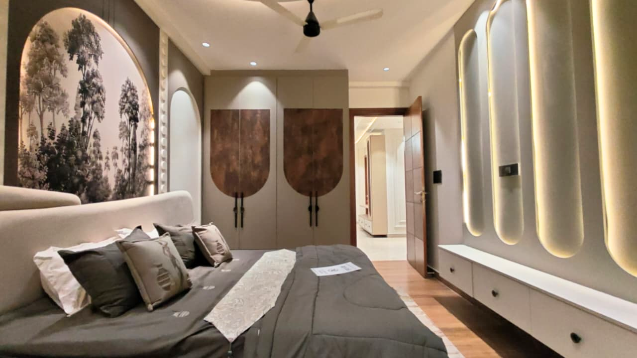 4 BHK Luxurious Flat in Ranaji Enclave, Delhi | Spacious Flats in New Delhi