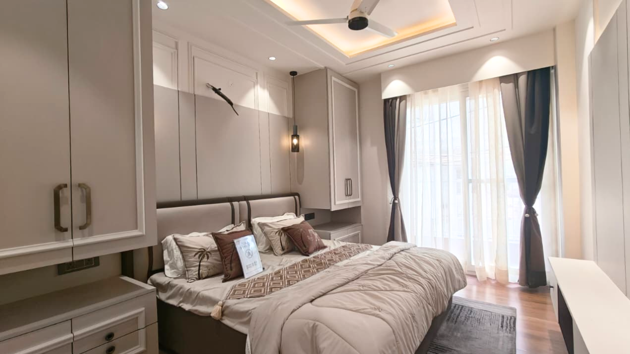 4 BHK Luxurious Flat in Ranaji Enclave, Delhi | Spacious Flats in New Delhi