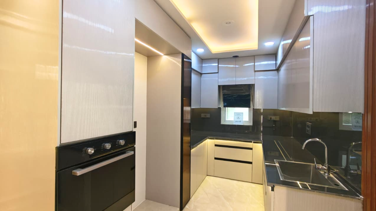4 BHK Luxurious Flat in Ranaji Enclave, Delhi | Spacious Flats in New Delhi