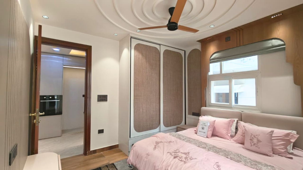 4 BHK Luxurious Flat in Ranaji Enclave, Delhi | Spacious Flats in New Delhi
