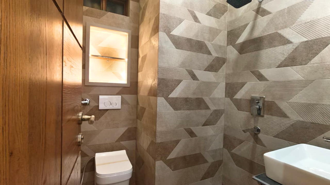 4 BHK Luxurious Flat in Ranaji Enclave, Delhi | Spacious Flats in New Delhi