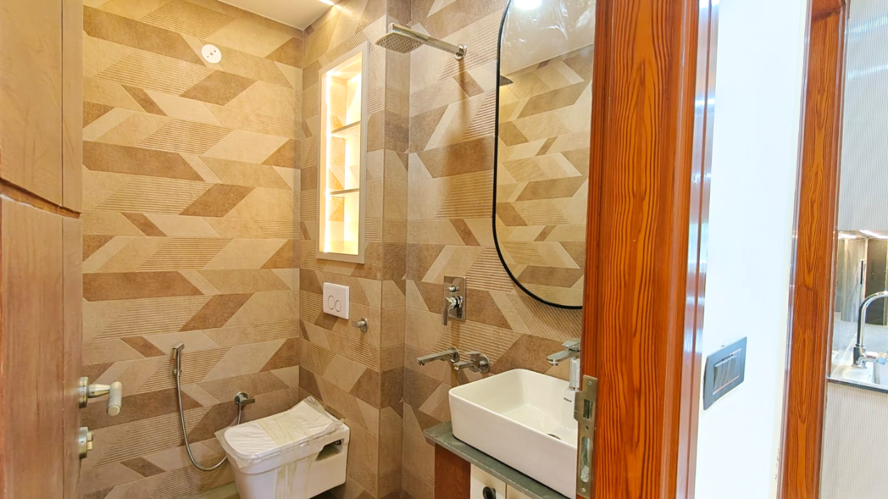 Spacious 3 BHK Home in Ranaji Enclave, Delhi | Near Nangli Metro