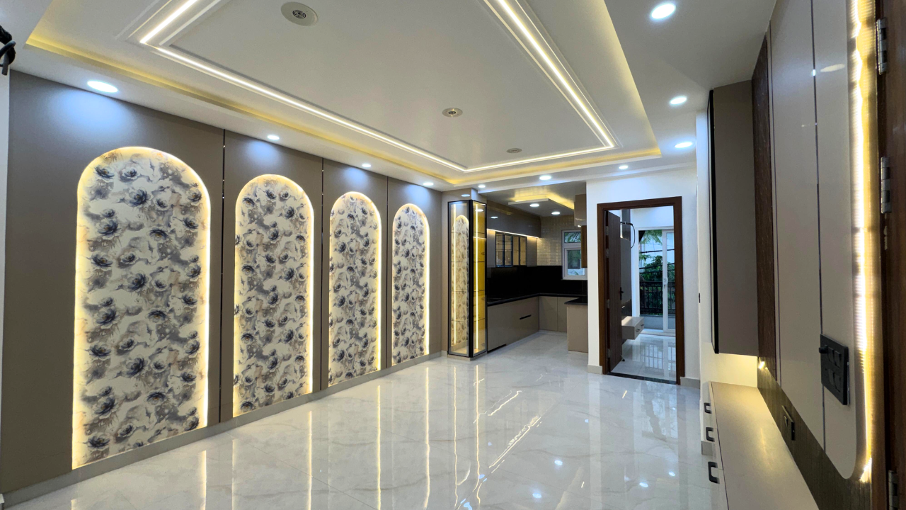 Spacious 3BHK Flat in Sainik Nagar Near Nawada Metro | Two Side Open Property